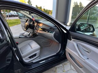 BMW 530 Comfortline 3.0 180kW