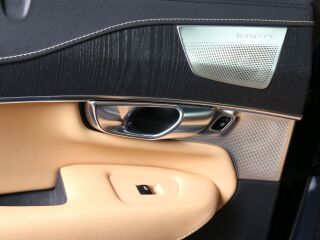 Volvo XC90 AWD INSCRIPTION 7 LUXURY XENIUM FULL 2.0 T8 Recharge Twin Engine Plug-In-Hybrid 288kW
