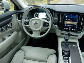 Volvo V90 Cross Country PRO Intelli Safe PRO Xenium Wntr 2.0 T6 AWD 235kW
