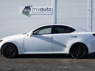 Lexus IS 250 White Pearl Facelift 2.5 153kW