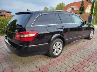 Mercedes-Benz E 220 T Elegance BlueEfficiency 2.1 R4 CDi 125kW