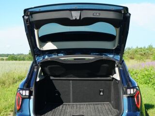 Lynk & Co 01 MORE PHEV INFINITY 1.5 192кВ