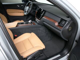 Volvo XC60 AWD DARK LUXURY INTELLI SAFE PRO 2.0 B4 KERS Mild Hybrid 145kW