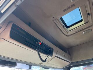 Scania R420 6x2 + kast