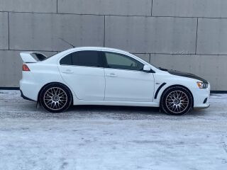 Mitsubishi Lancer Evolution X 2.0 217кВ