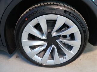 Tesla Model Y Premium Long Range Dual Motor AWD Juniper 378kW