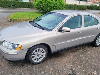 Volvo S60 2.4 103kW