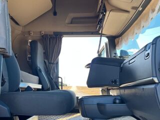 Scania R560 412кВ