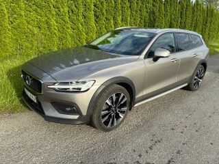 Volvo V60 Cross Country 2.0 184kW
