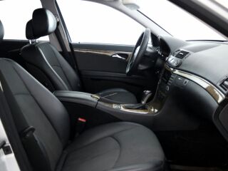Mercedes-Benz E 220 Avantgarde Facelift ATM 2.1 CDI 125kW