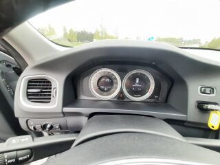 Volvo V60 OCEAN RACE AWD 2.4 151кВ