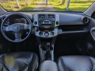 Toyota RAV4 2.2 R4 130kW