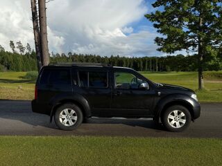 Nissan Pathfinder Staatus 55 2.5 128kW