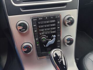 Volvo V60 MOMENTUM 2.0 R4 D3 110kW
