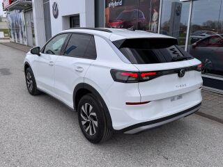Volkswagen T-Roc Life 1.5 eTSI 85кВ