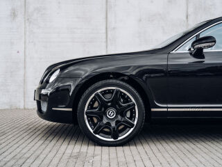 Bentley Continental Flying Spur 6.0 W12 412kW