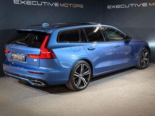 Volvo V60 T6 AWD R-Design Recharge PLUG-IN HYBRID 2.0 251кВ