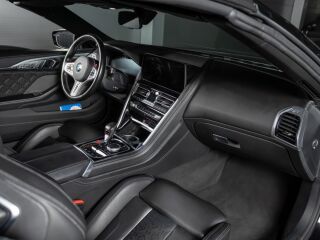 BMW M8 Cabrio Competition Stage2 / Akrapovic / 4.4 V8 603kW