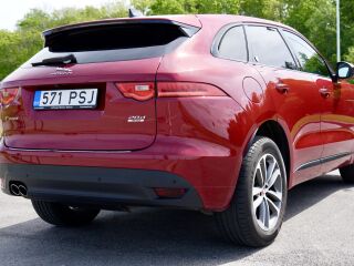Jaguar F-Pace F-Pace R-Dynamic 2.0 132kW