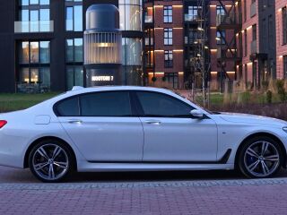 BMW 750 Li xDrive 4.4 330кВ