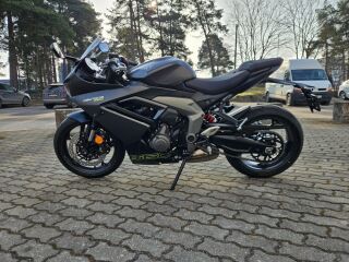 Triumph Daytona 660 R3 70kW