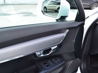 Volvo V90 Cross Country 2.0 140kW