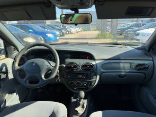 Renault Megane Elegance 1.6 55кВ