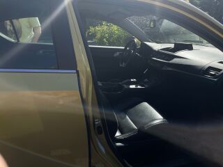 Lexus CT 200h 1.8 73kW