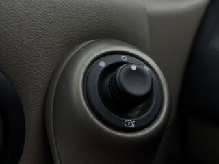 Renault Megane 1.6 82кВ