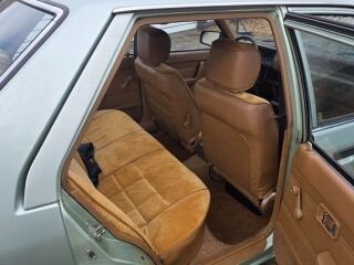 Mazda 626 LX 2.0 66kW