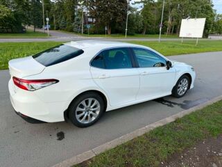 Toyota Camry HYBRID LUXURY BU SINESS E-CVT 2.5 131кВ