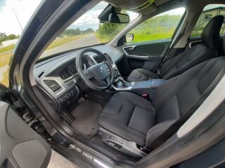 Volvo XC60 D4 AWD 2.4 120кВ