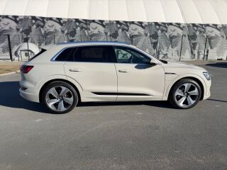 Audi e-tron 55 S-Line Quattro 300kW