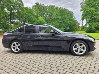 BMW 318 2.0 105kW