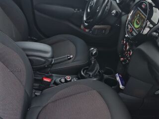 MINI Cooper 1.5 85кВ
