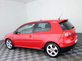 Volkswagen Golf GTI ATM 2.0 147kW