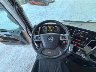Mercedes-Benz Actros 2551 6x2 375kW