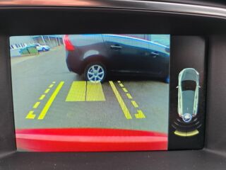 Volvo V40 Luxury Passion Red Solid 2.0 D3 110кВ