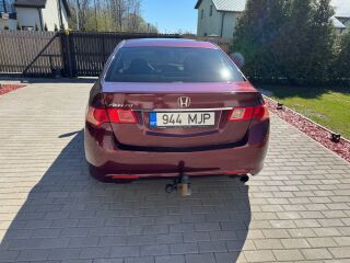 Honda Accord 2.0 115kW