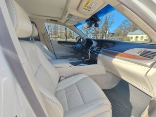 Lexus LS 600h Long Ottoman pakett 5.0 V8 290kW