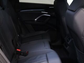 Audi Q5 SUV S line TDI quattro 2.0 150kW