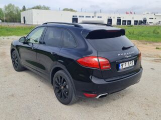 Porsche Cayenne 3.0 176кВ