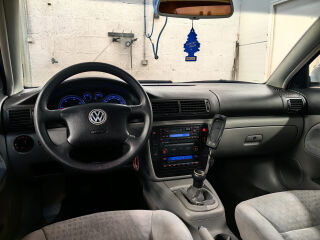 Volkswagen Passat COMFORTLINE 1.9 74kW