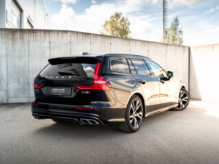 Volvo V60 D4 AWD R-Design 2.0 140kW