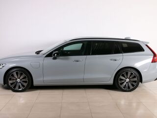 Volvo V60 AWD PLUS DARK INTELLI SAFE PRO 2.0 T6 Recharge Long Range Plug In Hybrid 293kW