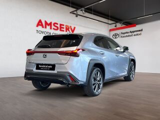 Lexus UX 300h F Sport Design 2.0 112kW