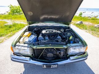 Mercedes-Benz 450 4.5 V8 185кВ