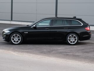 BMW 520 Touring LCI XDrive 2.0 140kW