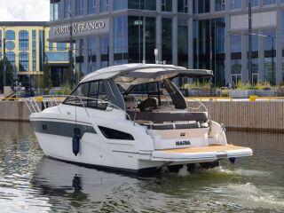 Bavaria S33HT 2 X D3 220 2 X D3 220