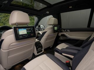 BMW X7 M50d 3.0 294кВ
